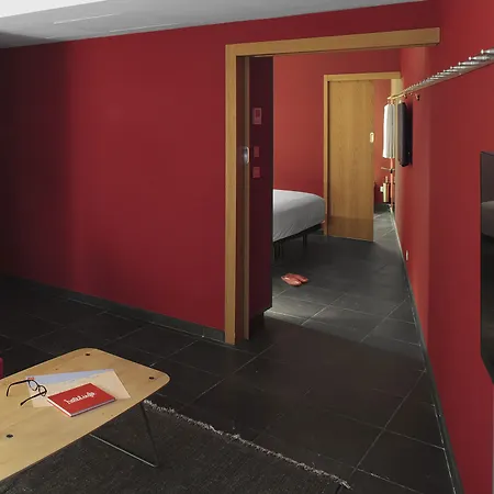 ホテル Casa Camper 4*