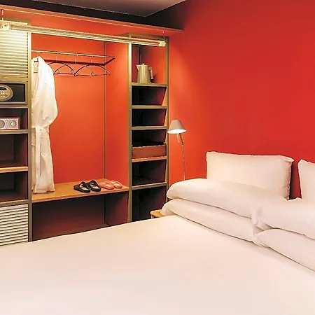 ホテル Casa Camper 4*
